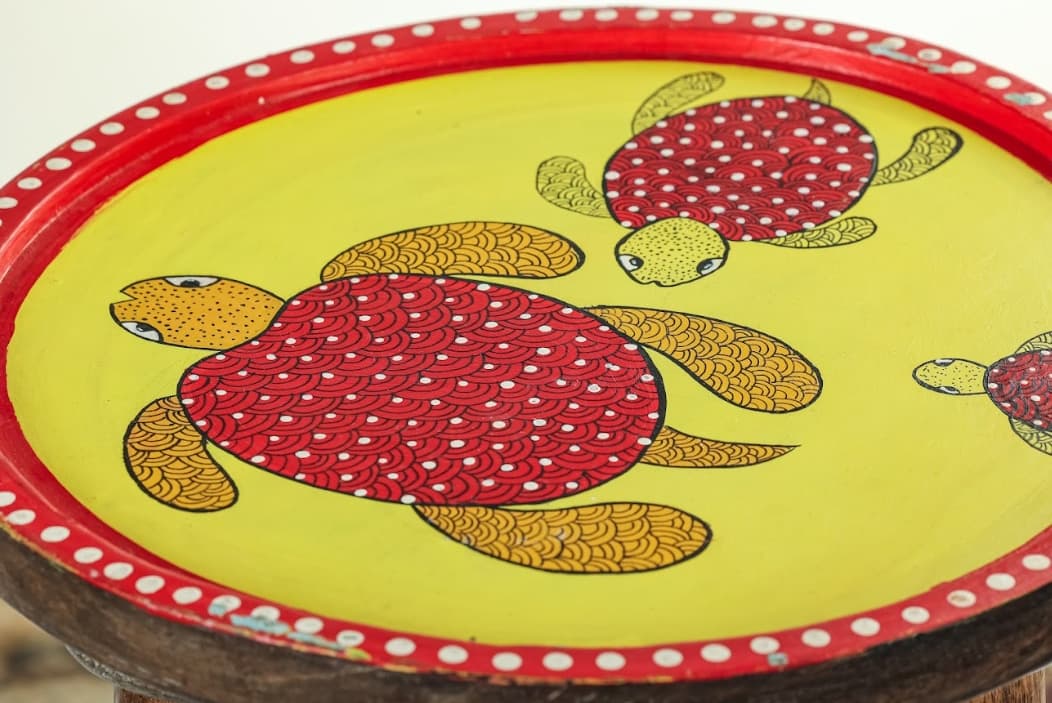 Aarunya Mango Wood Side Stool – Gond Art Yellow Base (Turtle)
