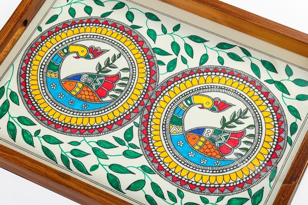 Rangriti Teak Wood Tray – Madhubani Two Peacock Circle